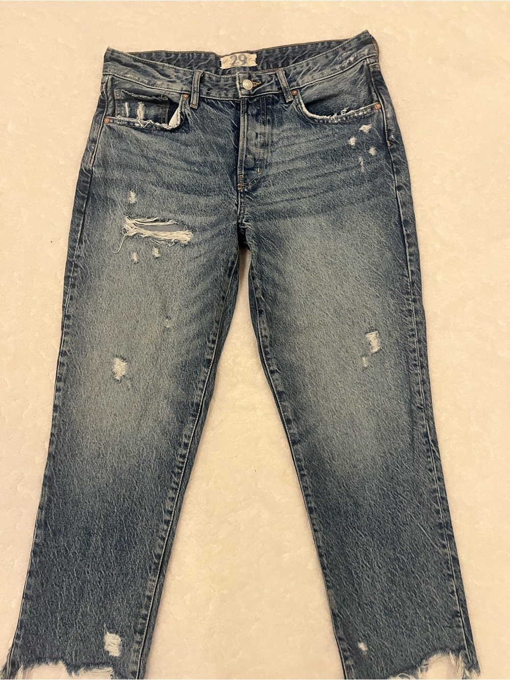 We The Free - Free People Distressed Cropped Ankle Jeans - Faded Blue